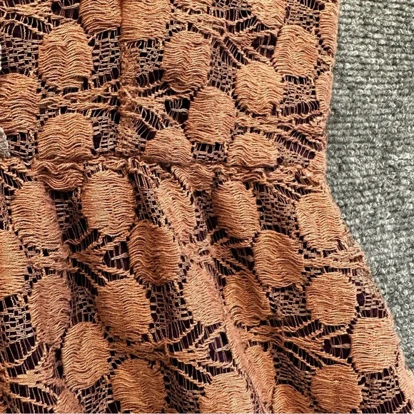 Knitted Dove crochet apron dress SMALL pockets buttons ruffles boho cottagecore - Picture 4 of 11